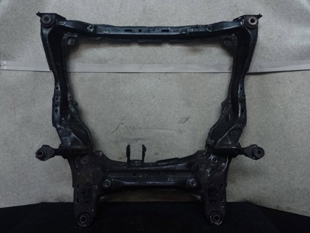 Передня балка EG213480XE MAZDA