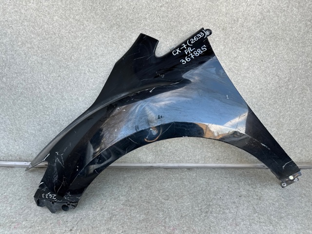 Ліве переднє крило EG2152210G MAZDA