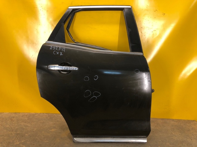Двері пасажирські задні праві EGY17202XL MAZDA