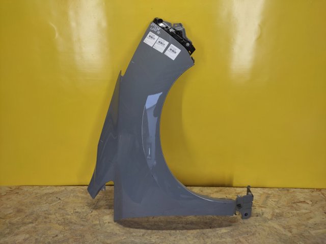 Переднє праве крило F31005SHMA NISSAN