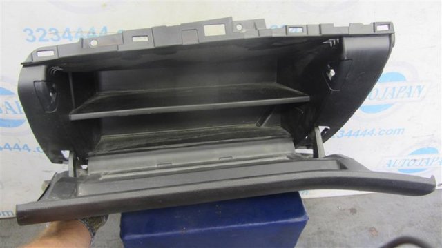Ящик для предметів догляду FS7Z5406010AB FORD
