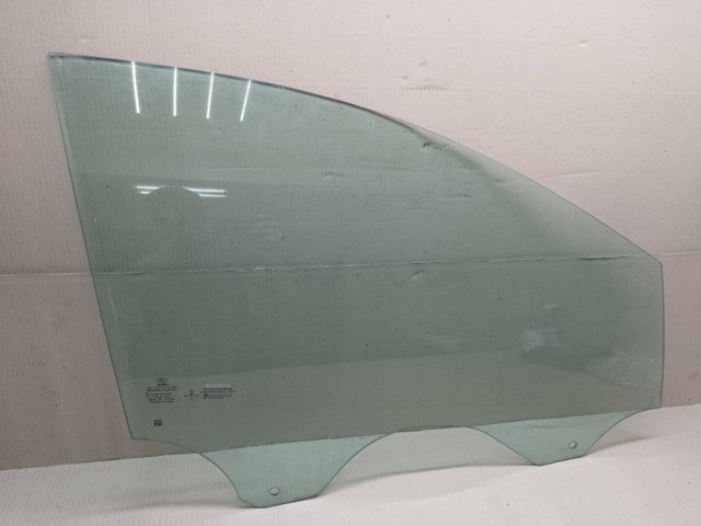 Скло пасажирських дверей FT4Z5821410A FORD