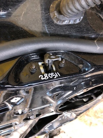 Обмежувач відкриття дверей, передній FT4Z5823552A FORD