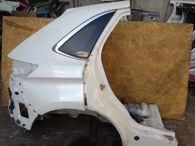 Крило праве заднє FT4Z5827840A FORD