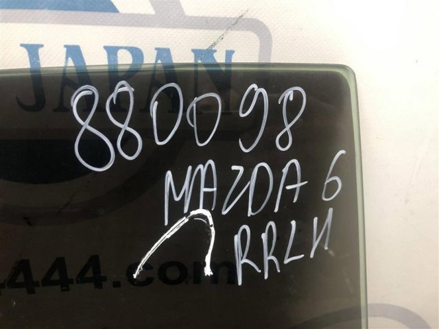 Скло задніх дверей, лівих GHK173510C MAZDA