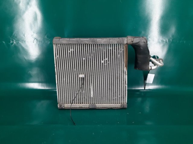 Охолоджувач повітря GHP961J10A MAZDA