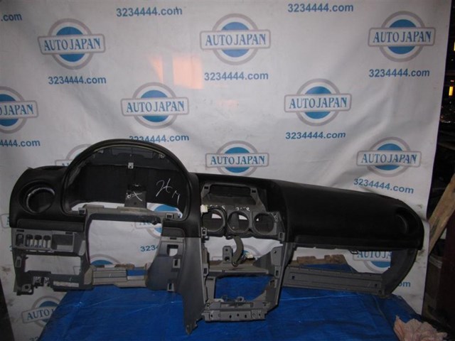 Панель передня "торпедо" GJ6R60350A02 MAZDA