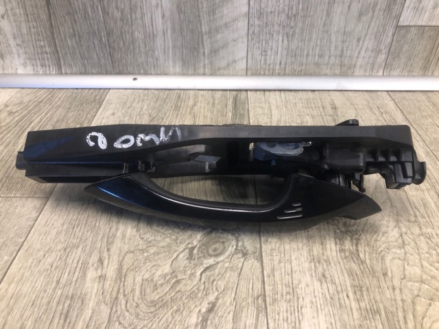 Тримач зовнішньої ручки дверей, передньої лівої GP5Z5422405AAPTM FORD