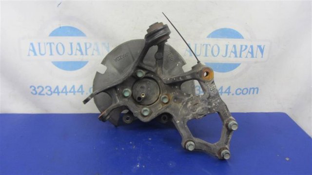 Цапфа права GS1D2611XC MAZDA