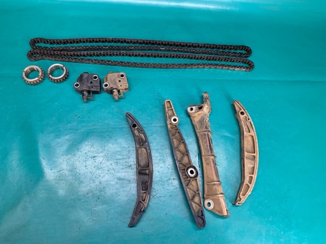 Комплект заміни ланцюга GY0112201B MAZDA