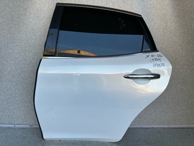 Двері пасажирськи задні ліві H210A1MAMA NISSAN