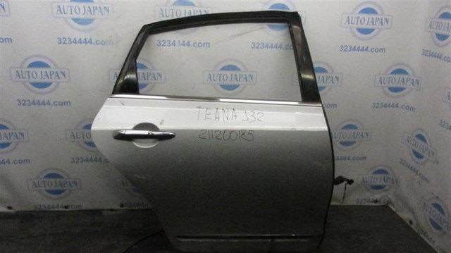 Двері пасажирські задні праві H210MJN2AA NISSAN