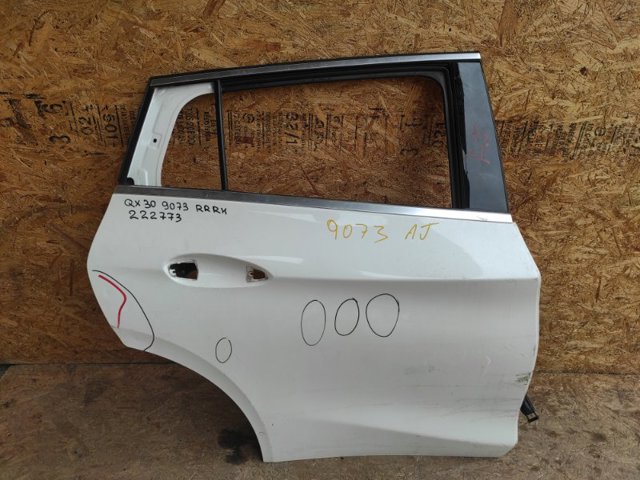 Двері задні, праві HBA005DAMA NISSAN