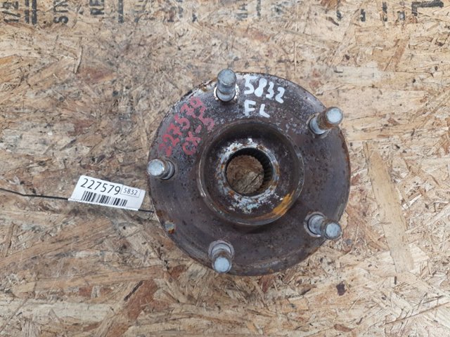 Маточини передніх коліс KD353304XC MAZDA