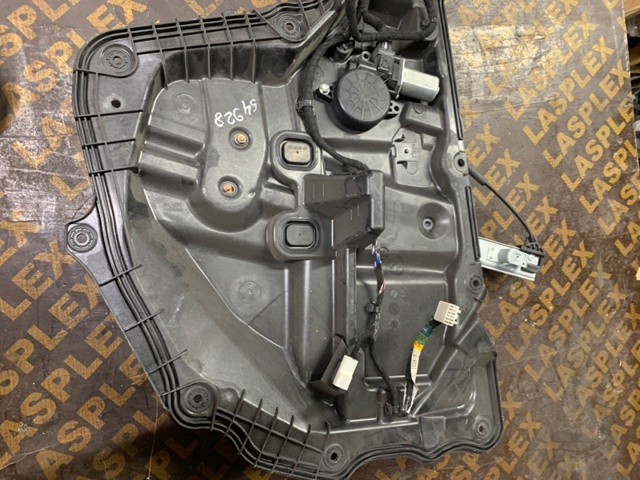 Механізм склопідіймача дверей передніх, правих KD5358590 MAZDA
