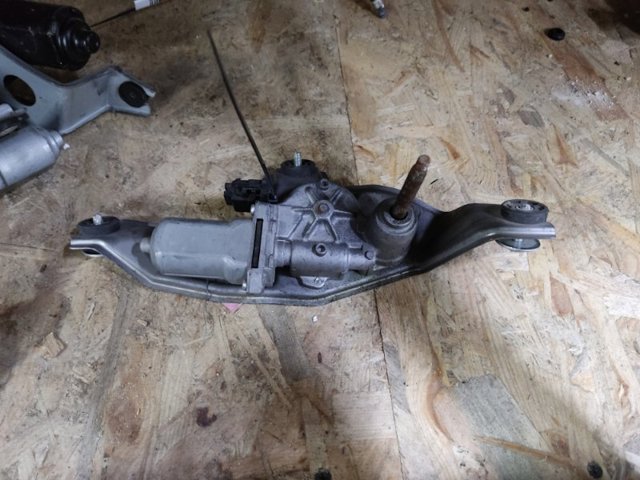 Склоочисник дверей задка KD5367450 MAZDA