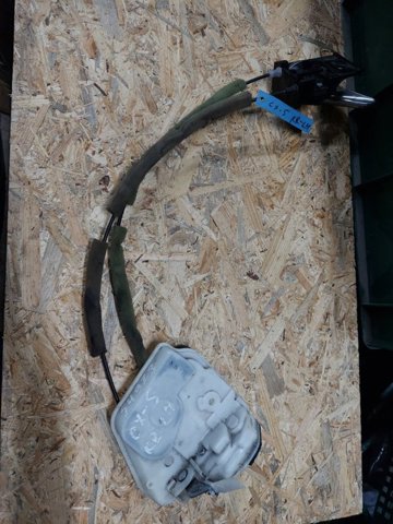 Замок задньої двері, лівої KD5373310 MAZDA