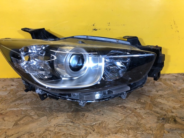 Права блок фара KD5451031E MAZDA