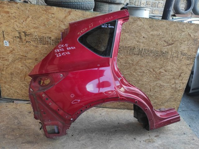 Бічна частина задні праві KDY370410C MAZDA