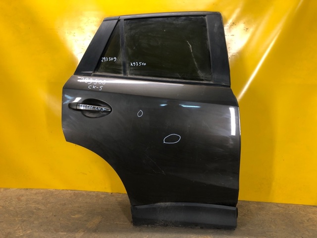 Двері задні, праві KDY37202XC MAZDA