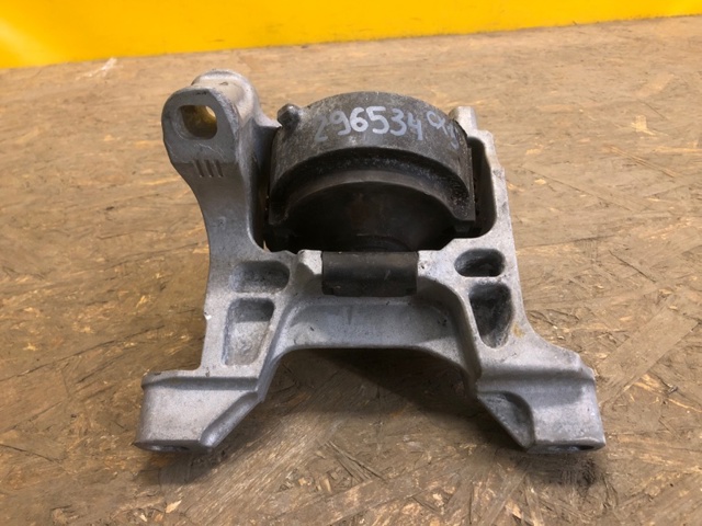 Права подушка двигуна KE6439060 MAZDA