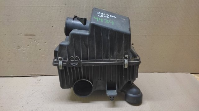 Корпус повітряного фільтра L33E13320A MAZDA