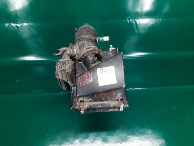 Корпус повітряного фільтра LF5013320B MAZDA
