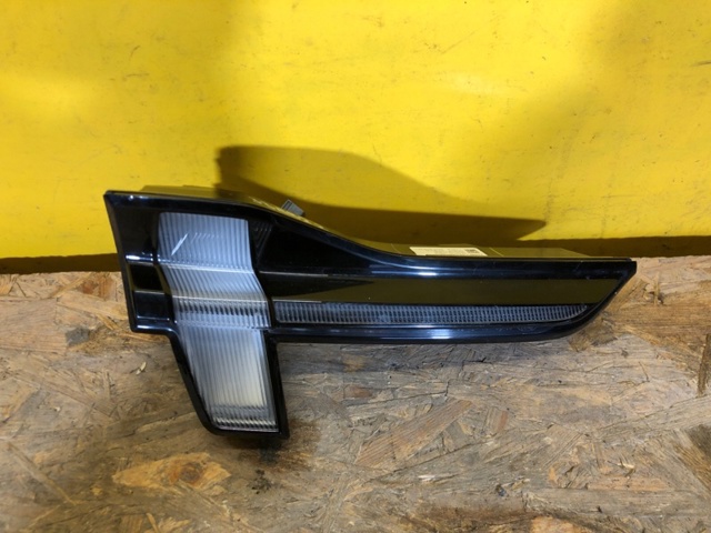 Стоп задній LJ8Z13405E FORD