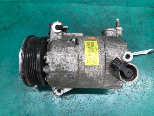 Насос кондиціонера LR051044 LAND ROVER
