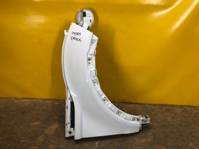 Переднє праве крило LR066922 LAND ROVER