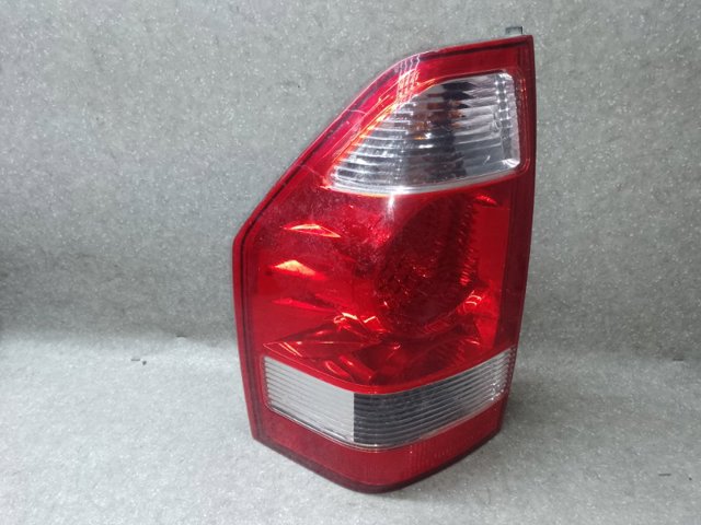 Ліхтар задній лівий Mitsubishi Pajero 3