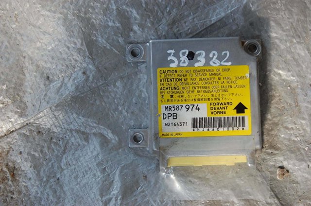 Блок управління airbag MR587974 MITSUBISHI