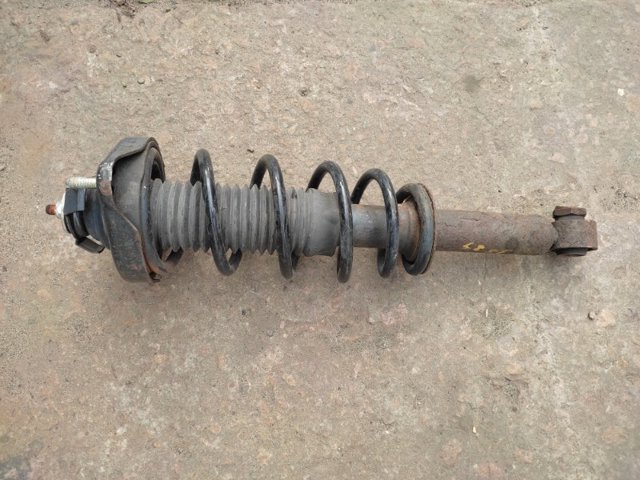 Опора амортизатора MR589415 MITSUBISHI