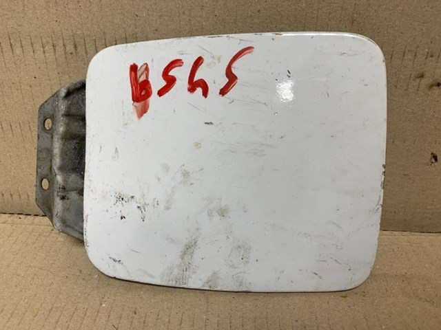 Лючок топливного бака mitsubishi outlander 03-07 MR954514