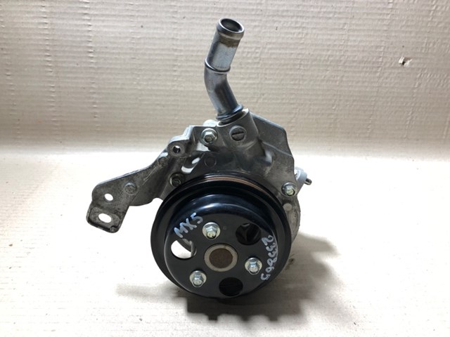 Помпа водяна, (насос) охолодження P51B15010D MAZDA