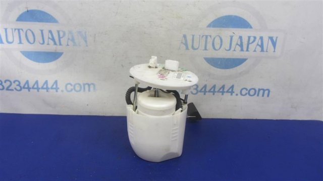 Модуль паливного насосу, з датчиком рівня палива PE011335X MAZDA