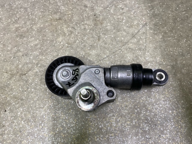 Натягувач приводного ременя PE0315980 MAZDA