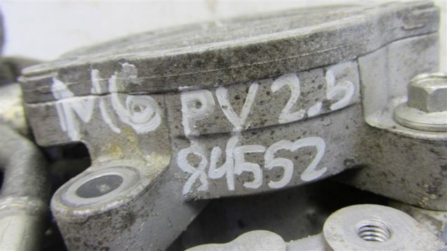 Кронштейн паливного насосу ПНВТ PY0110190 MAZDA