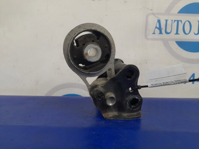 Подушка (опора) двигуна, задня TD1139040C MAZDA