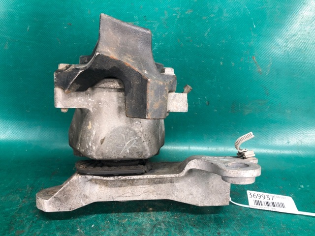 Права подушка мотора TD1139060D MAZDA