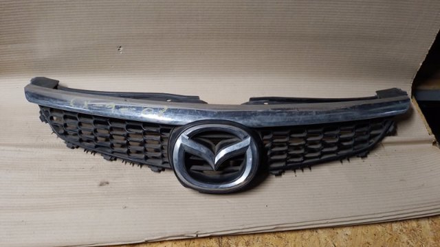 Решітка радіатора TD1150710D MAZDA