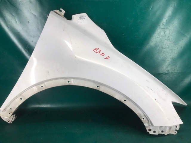 Переднє праве крило TD1152110D MAZDA