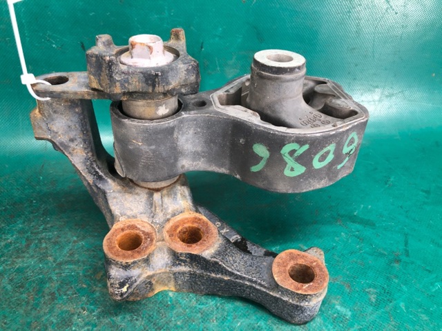 Задня опора двигуна TK793904XB MAZDA