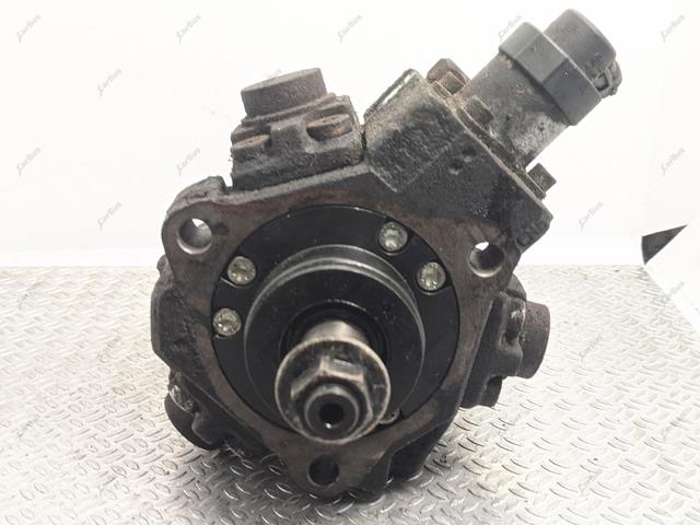 Насос паливний високого тиску (ПНВТ) - DIESEL 0445010196 RENAULT