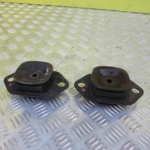 Подушка (опора) двигуна, задня 112204BB0A RENAULT