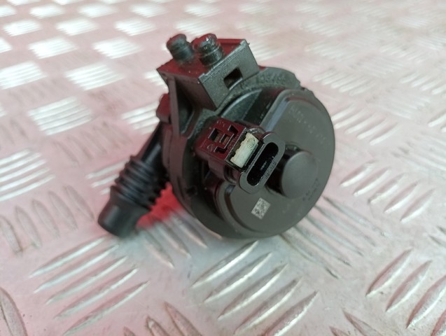 Водяний насос охолодження електричний додатковий 11518671654 BMW