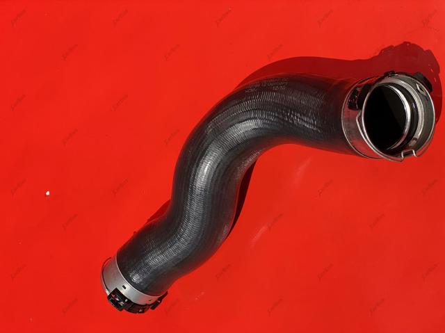 Патрубок дросельний 11614742748 BMW