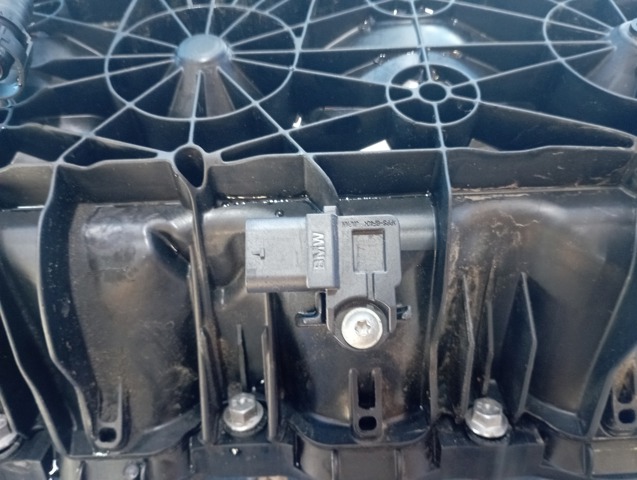 Колектор впускний 11618647977 BMW