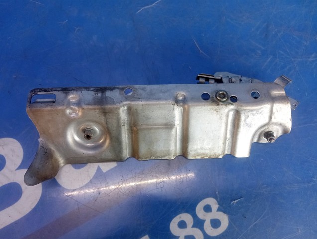 Кришка випускного колектора 11652439730 BMW
