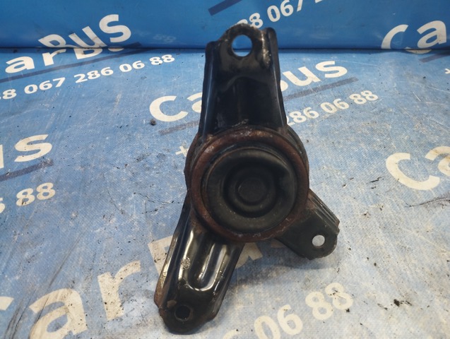 Права опора двигуна 218102S200 HYUNDAI